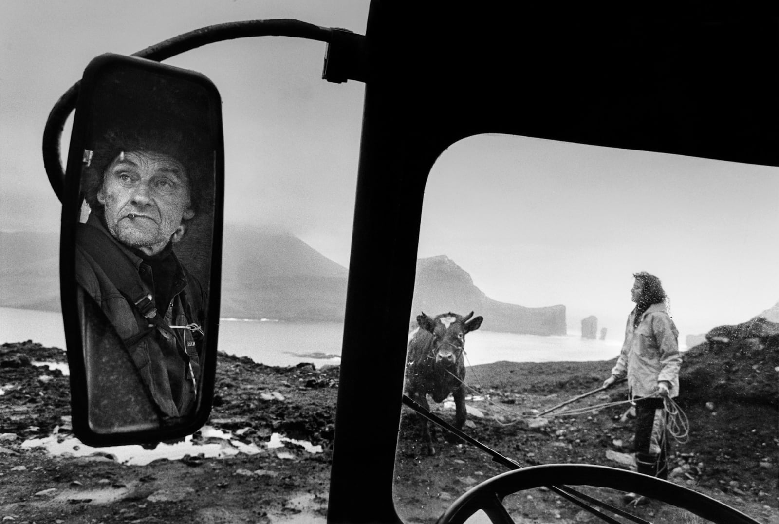 Ragnar Axelsson, Hanni Mikkelsen and Katrin Rein at Böur, Vogey, Faroe Islands, 1996