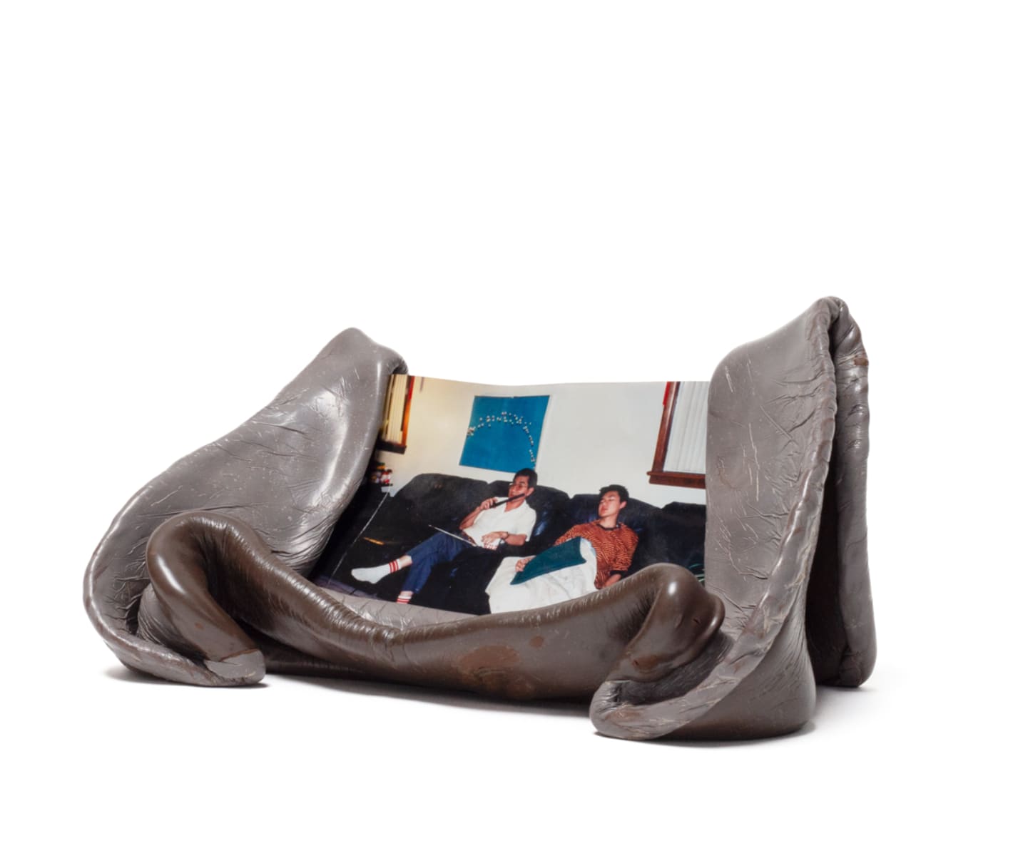 Takming Chuang, Living Room Karaoke, 2025