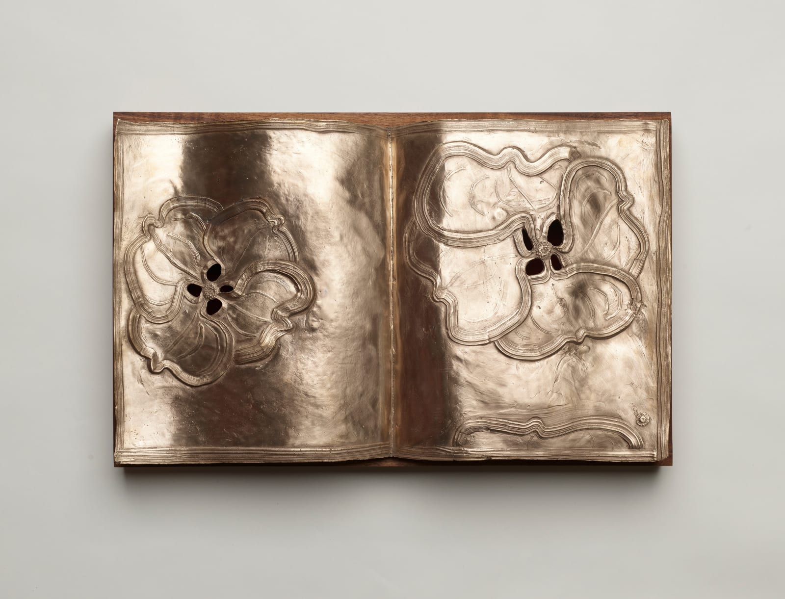 Amy Nathan, Under the dogwood-pale cups opening, 2025