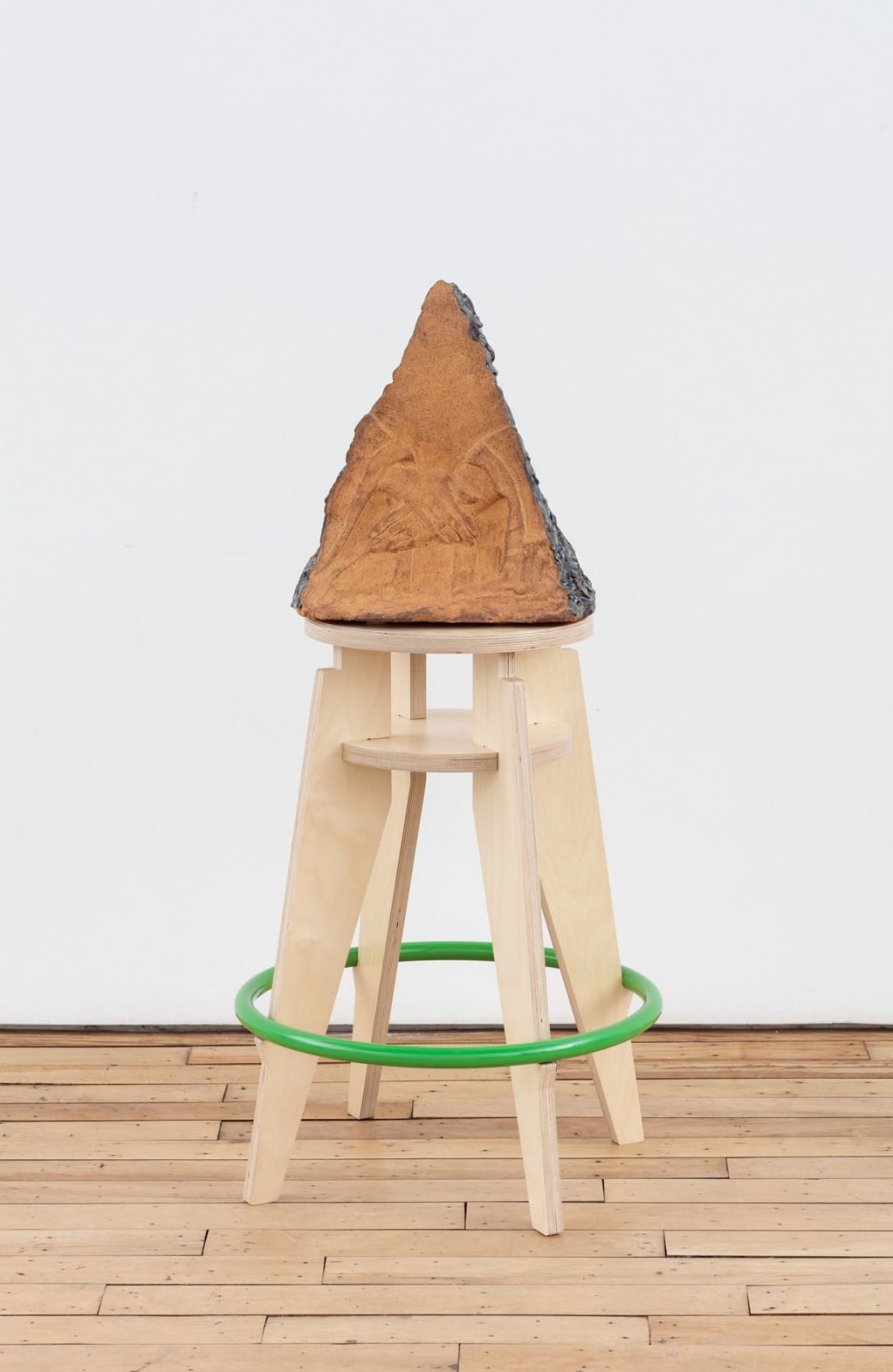 Pam Lins, she swipes shallow space by the slide drawer (joining), 2018