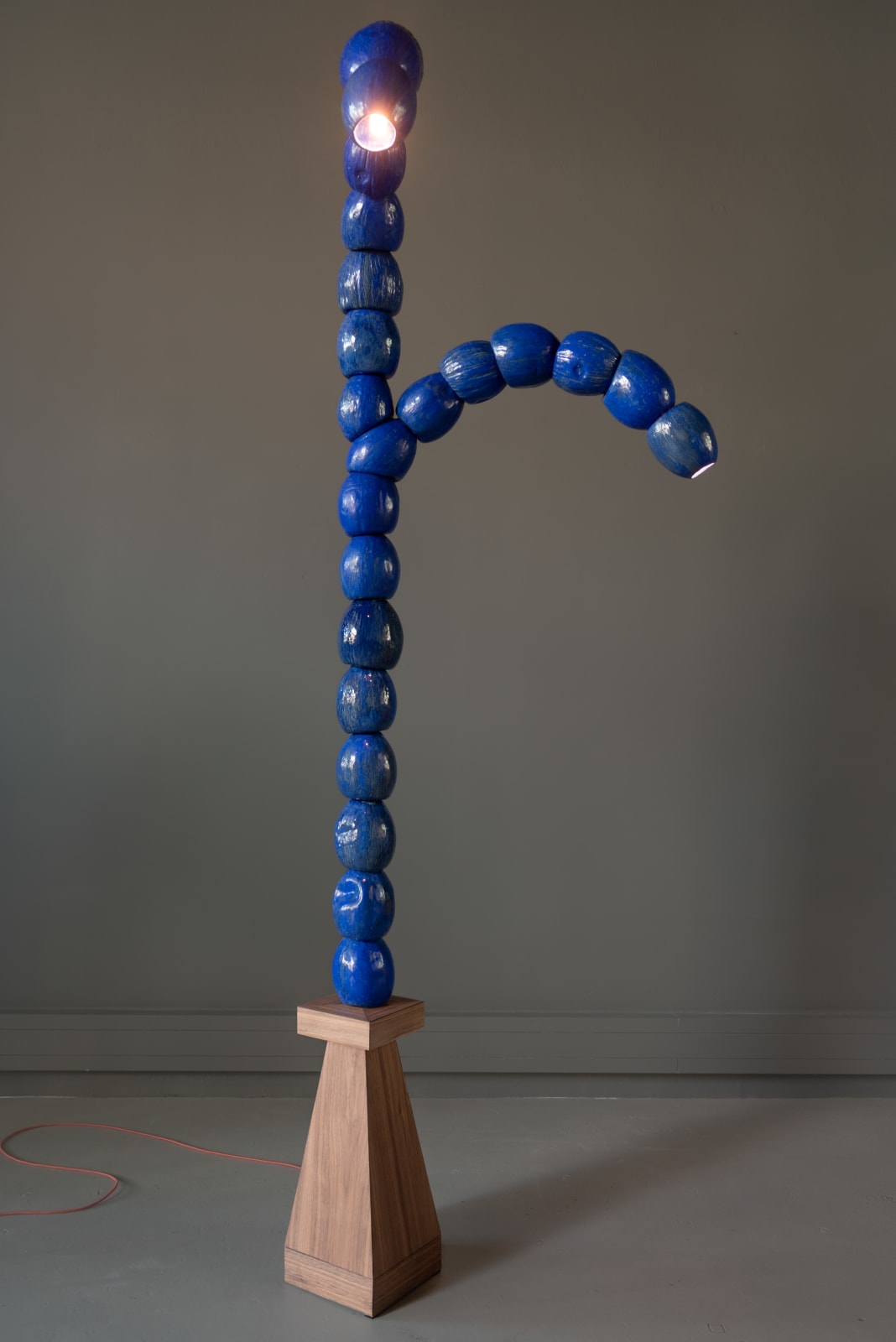REM Atelier, Curved Totem - Blue
