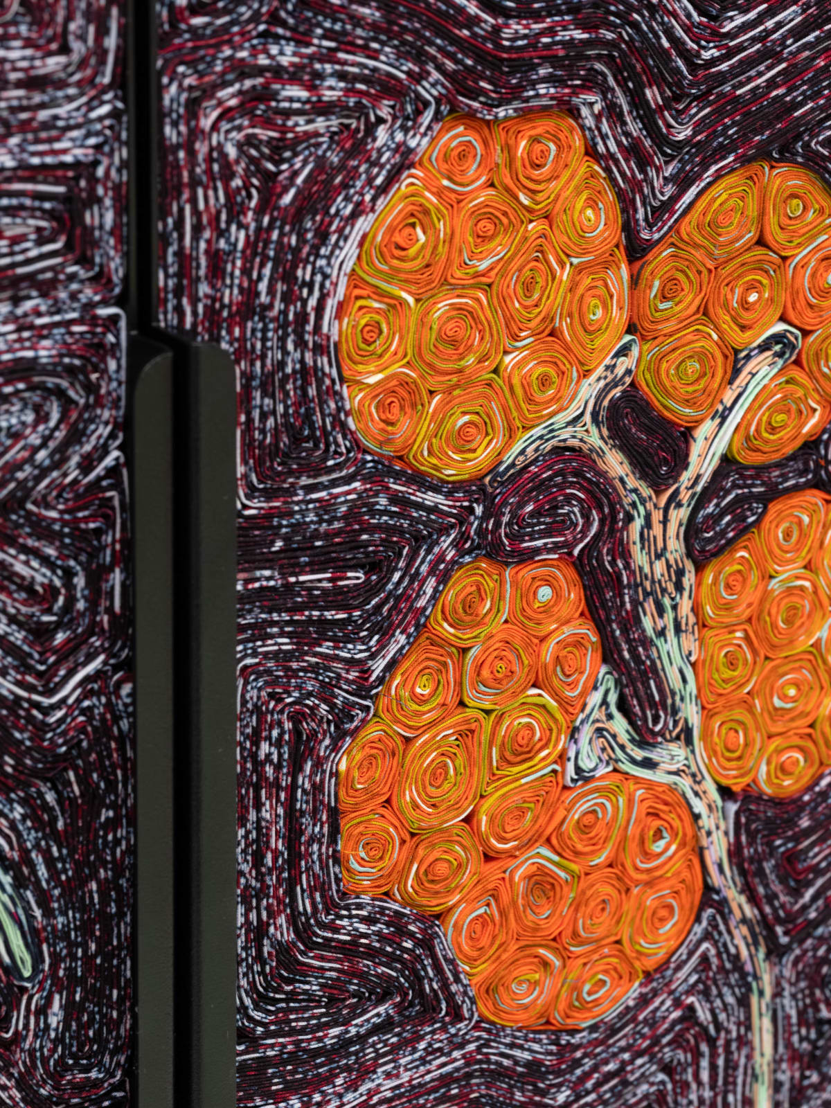 Simone Post, 46 Flower Dressoir, 2025