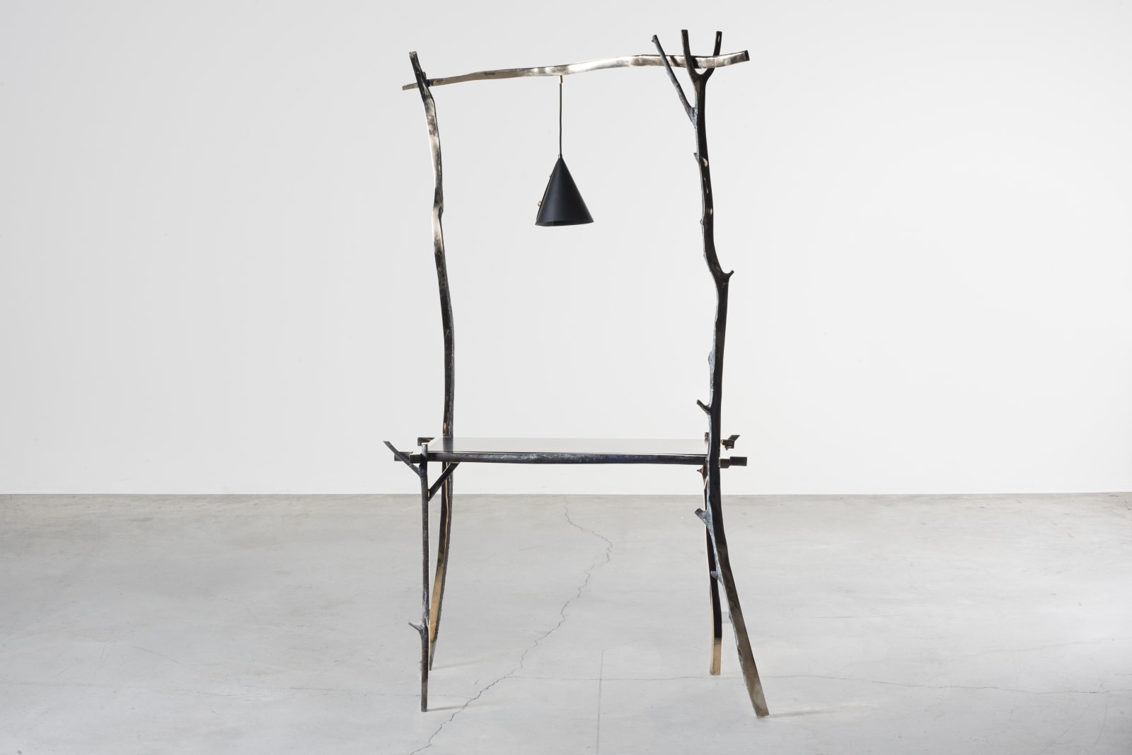 Joost van Bleiswijk, Civilised primitives - Desk