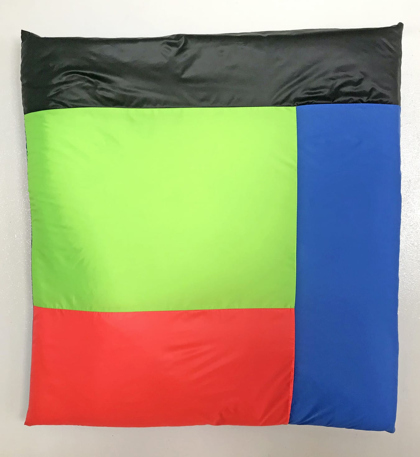 Mariadela Araujo, Flat pillow - I