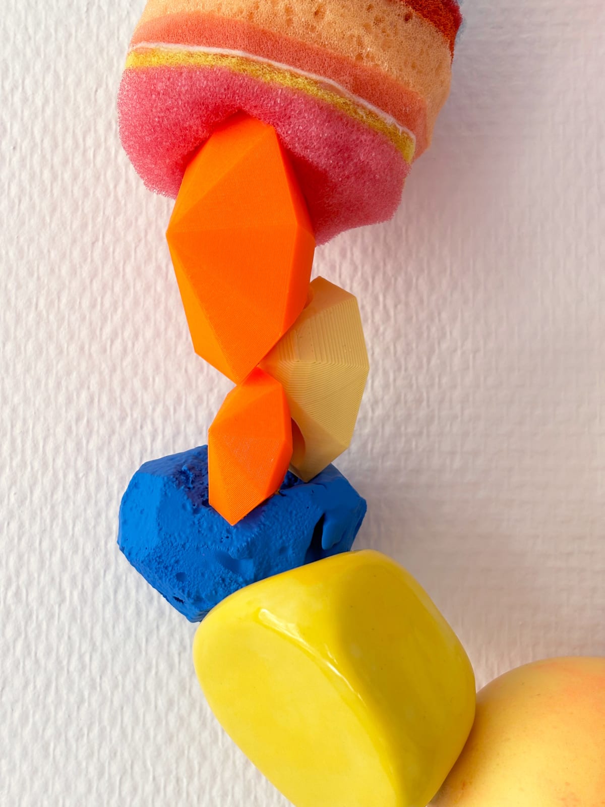 Rinske van den Heuvel, Adornment in yellow and orange