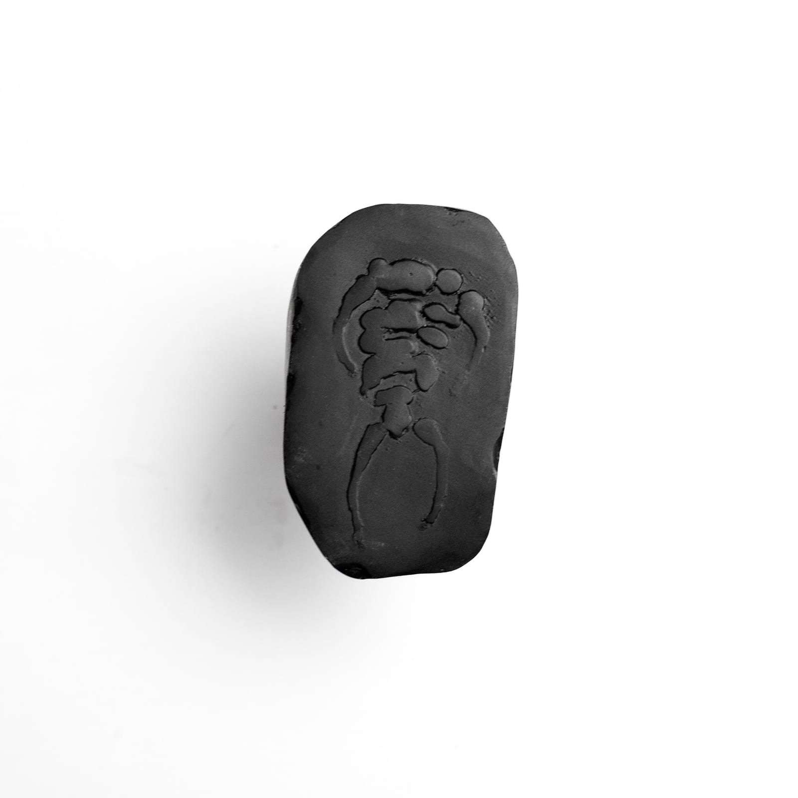 Studio Kloumi, Fossil Knob 6