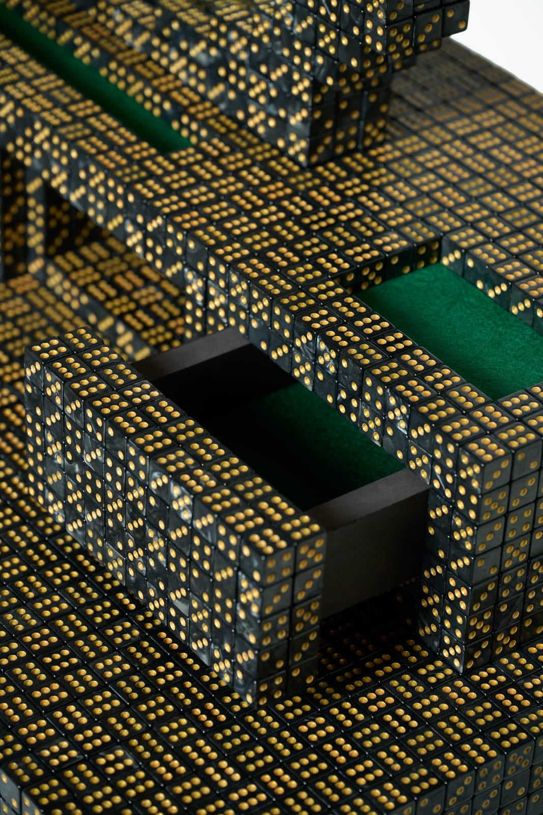 Diederik Schneemann, Lucky Dice Vanity Desk