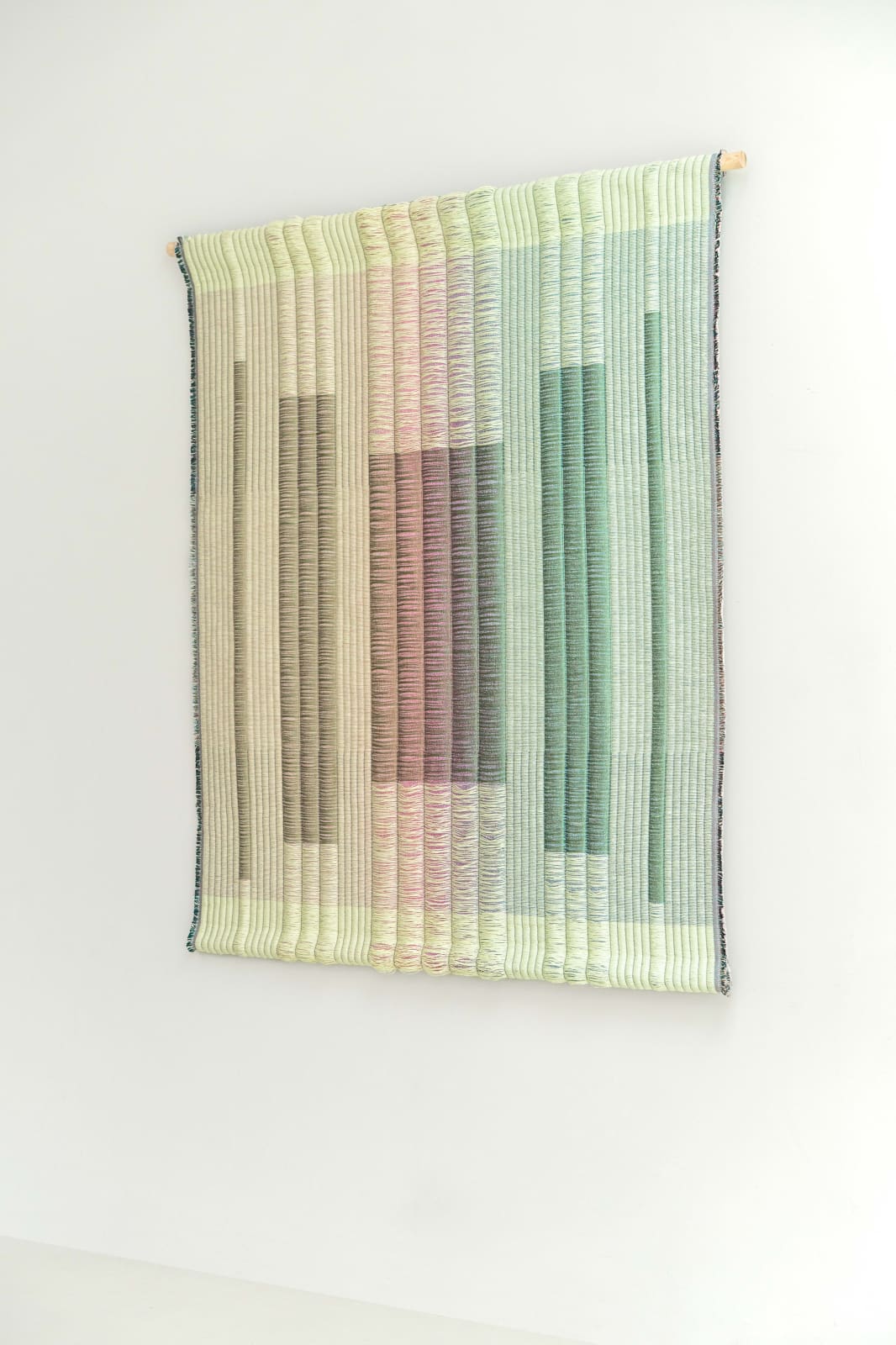 Mae Engelgeer, VIVID - green