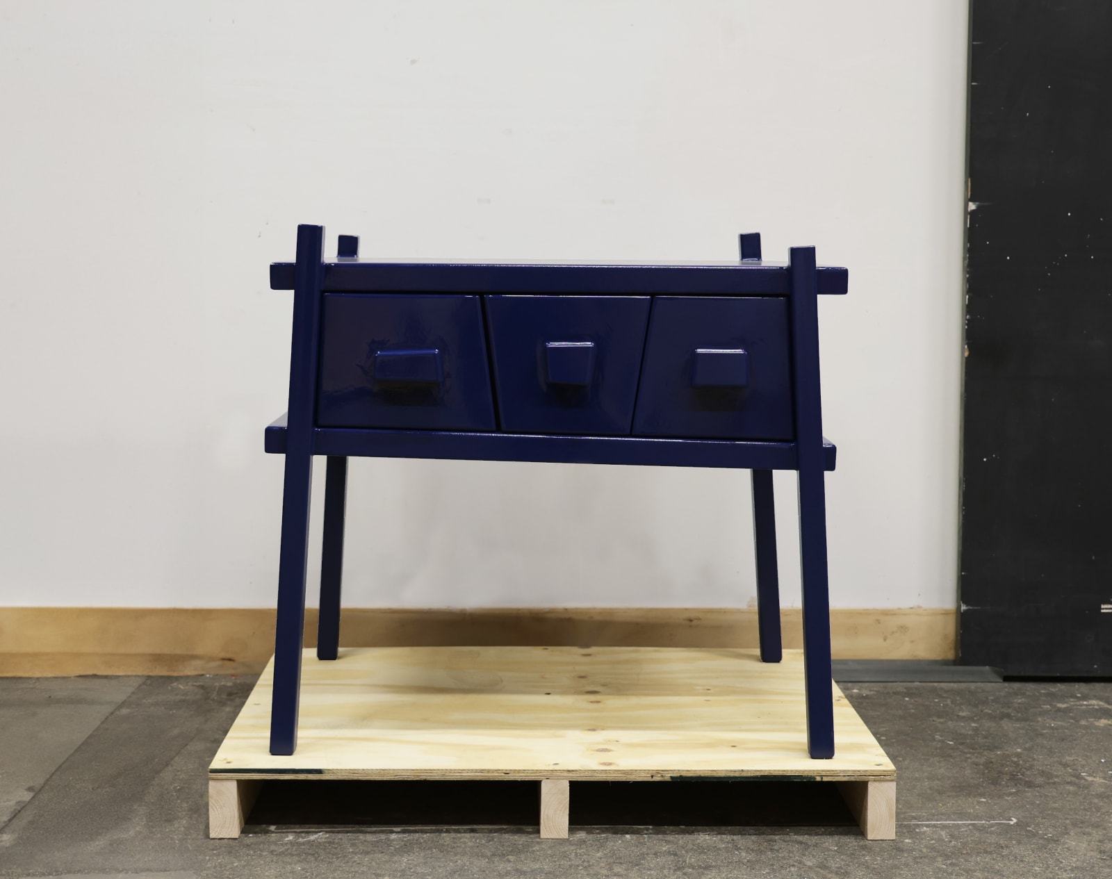 Dirk Duif, 3 face Cabinet