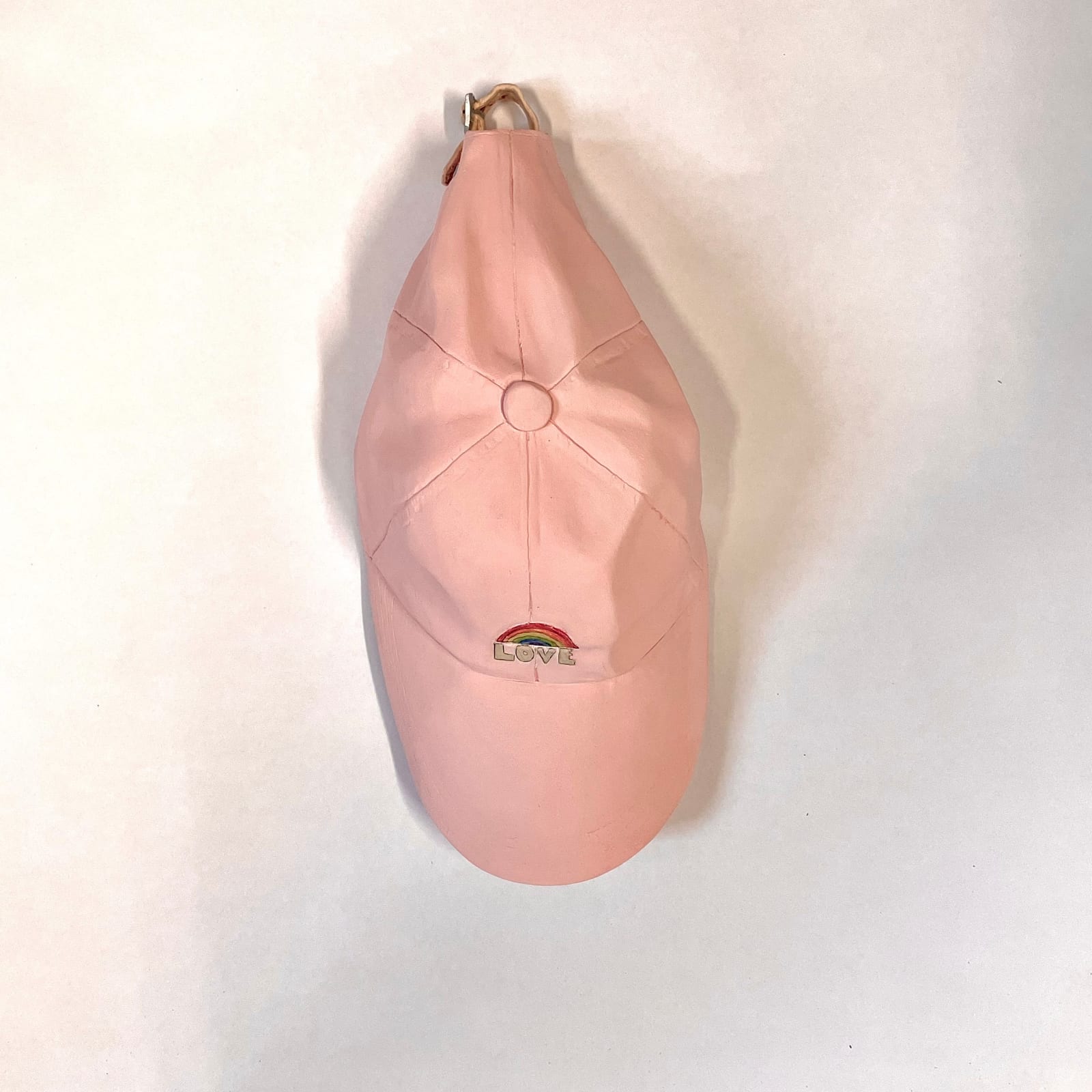 Jessi Strixner, Love cap, 2025