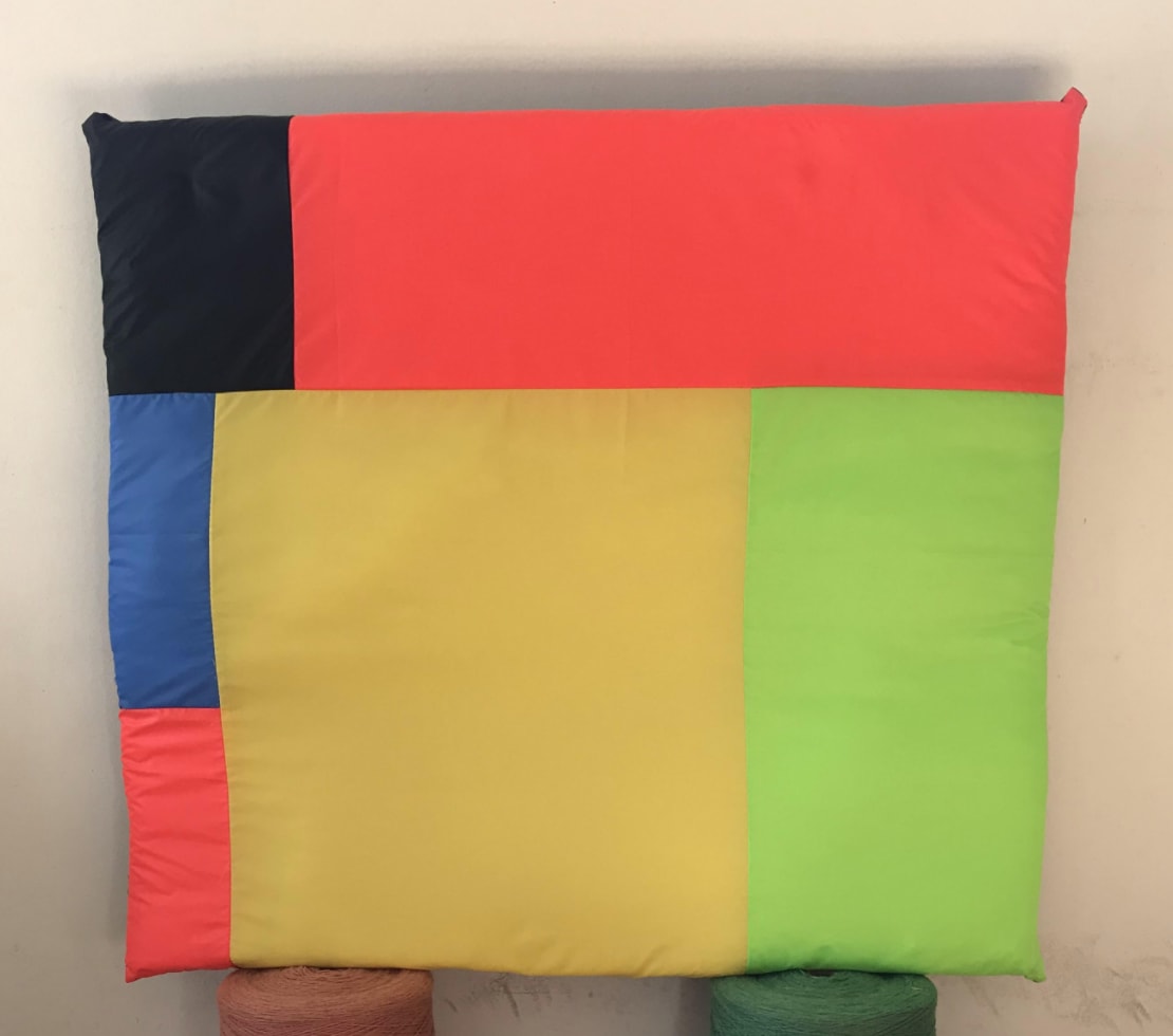 Mariadela Araujo, Flat pillow - III