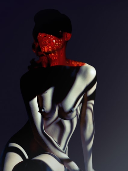 Carli Hermès, Mask