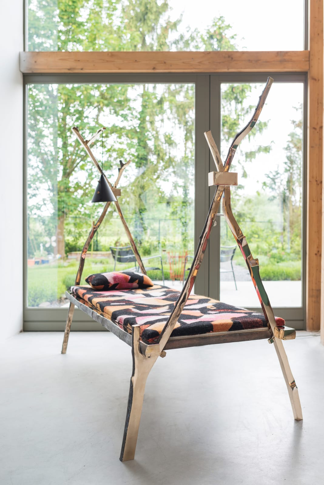 Kiki and Joost, Civilised primitives - Daybed