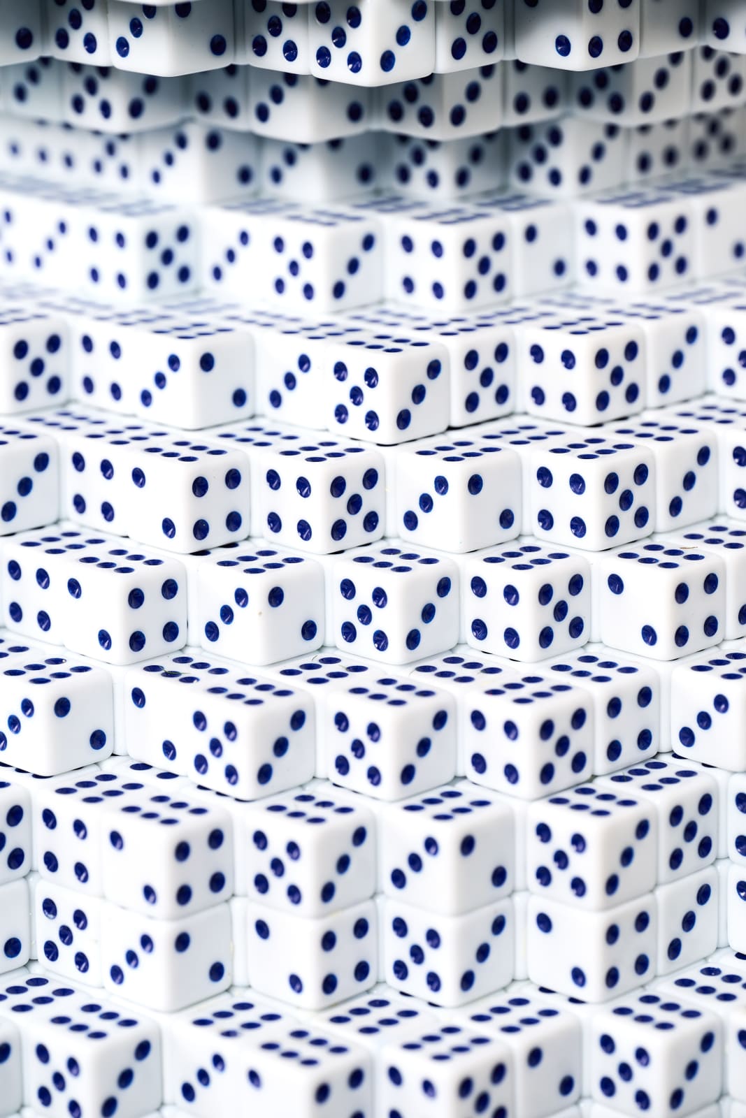 Diederik Schneemann, Lucky Dice - Dynasty Ming Vase (model 1)