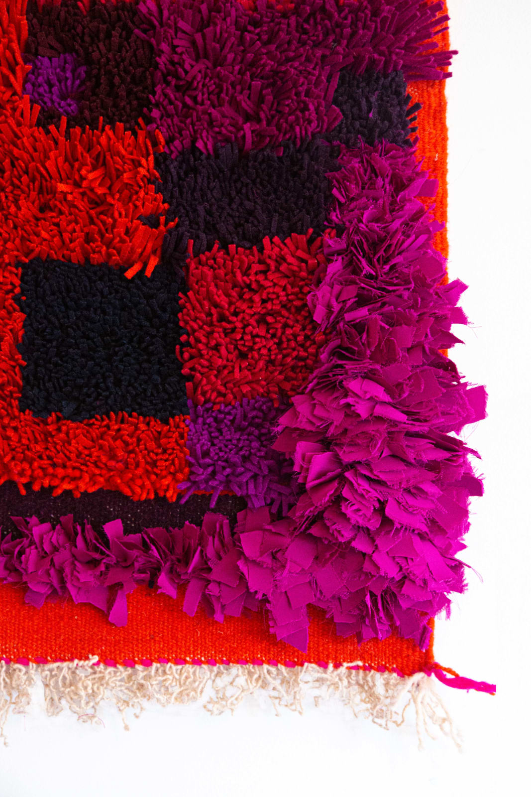 Mina Abouzahra, Bloody female - Fruit of the Loom