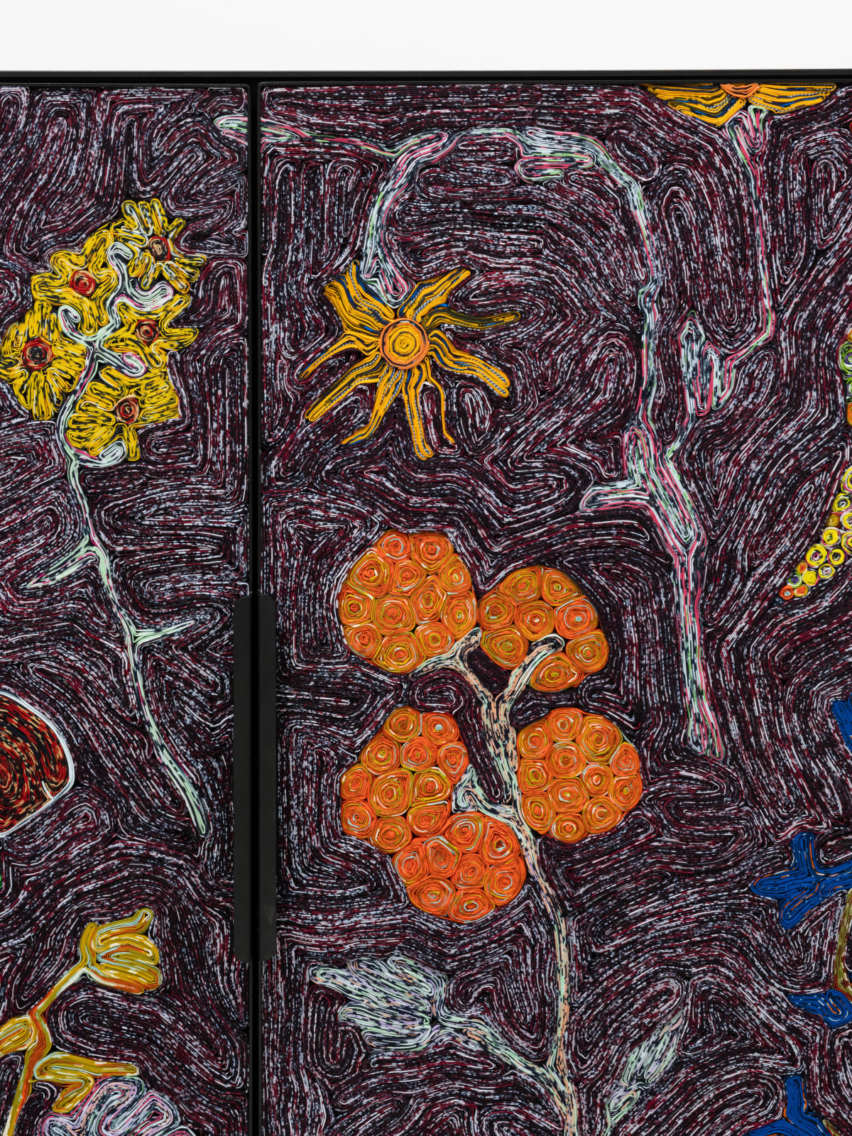 Simone Post, 46 Flower Dressoir, 2025