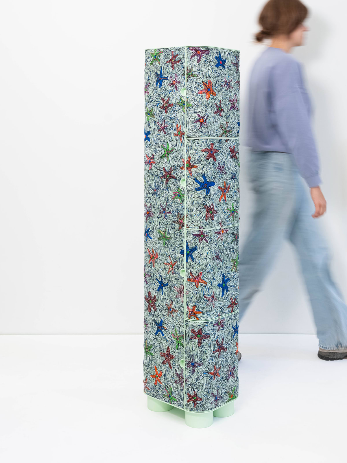 Simone Post, Forget-Me-Not Column
