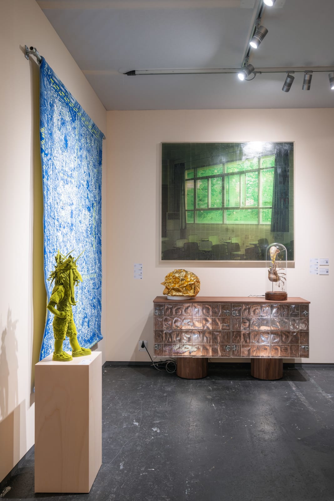 REM Atelier, Transparent cabinet