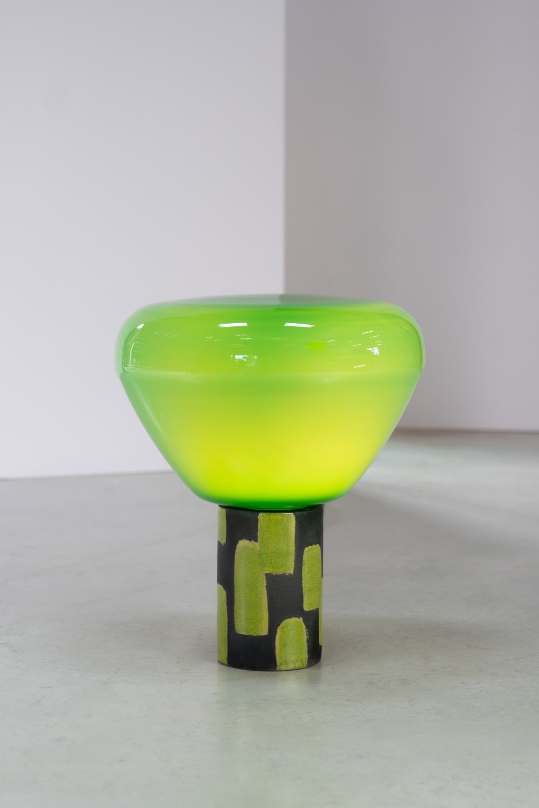 Kiki van Eijk, RAKU Sprouts Light object S green
