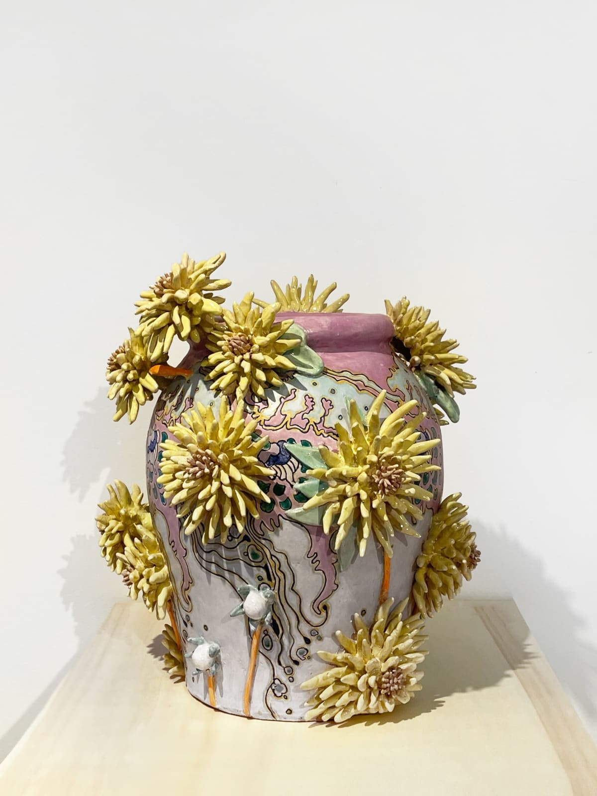 Fons van Laar, Vase Dahlia, Yellow (plateel), 2024