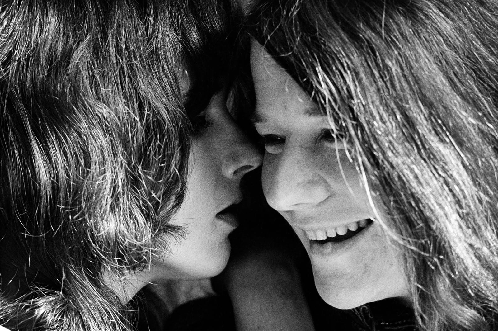 Jim Marshall, Janis Joplin and Grace Slick talking