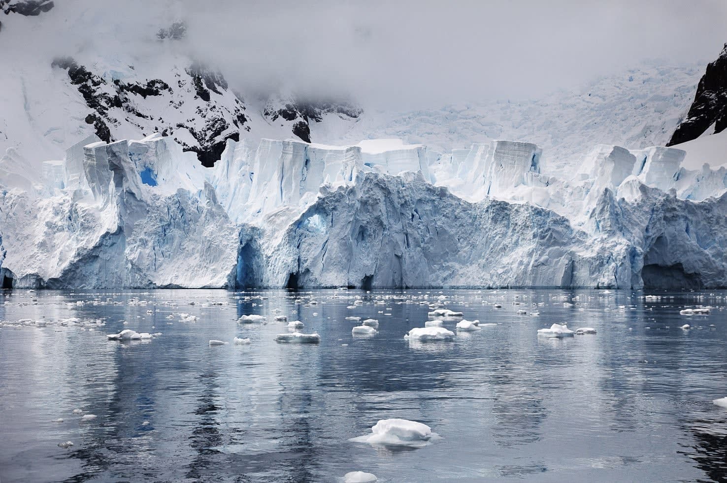 Garlinda Birkbeck, Blue Ice Castle, 2012