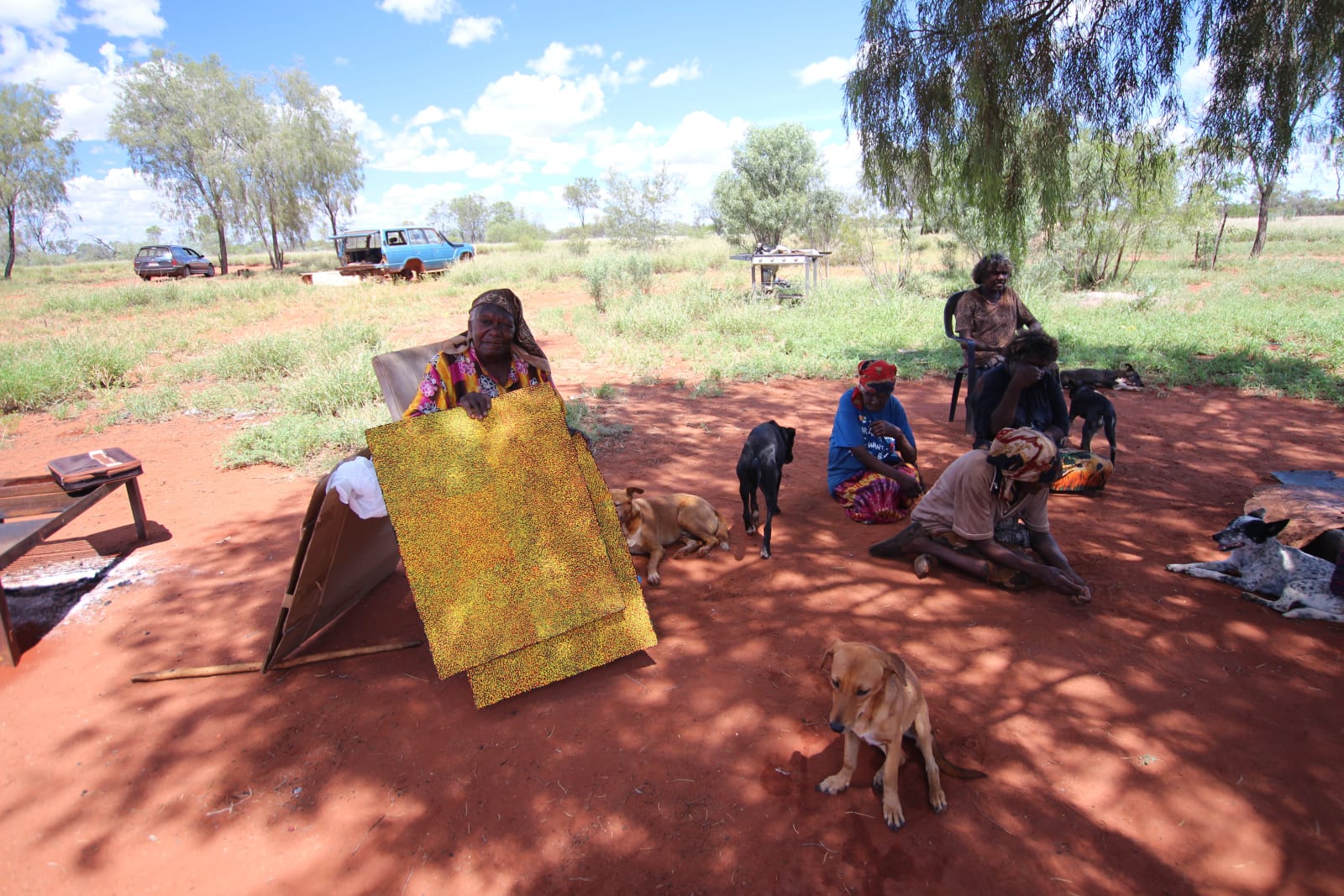 Gladdy Kemarre, Artist Working in Utopia , 2016