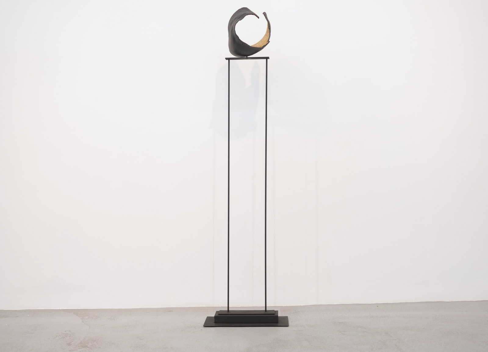 Toni Scott, Three Queens: Gilded Heritage, 2024