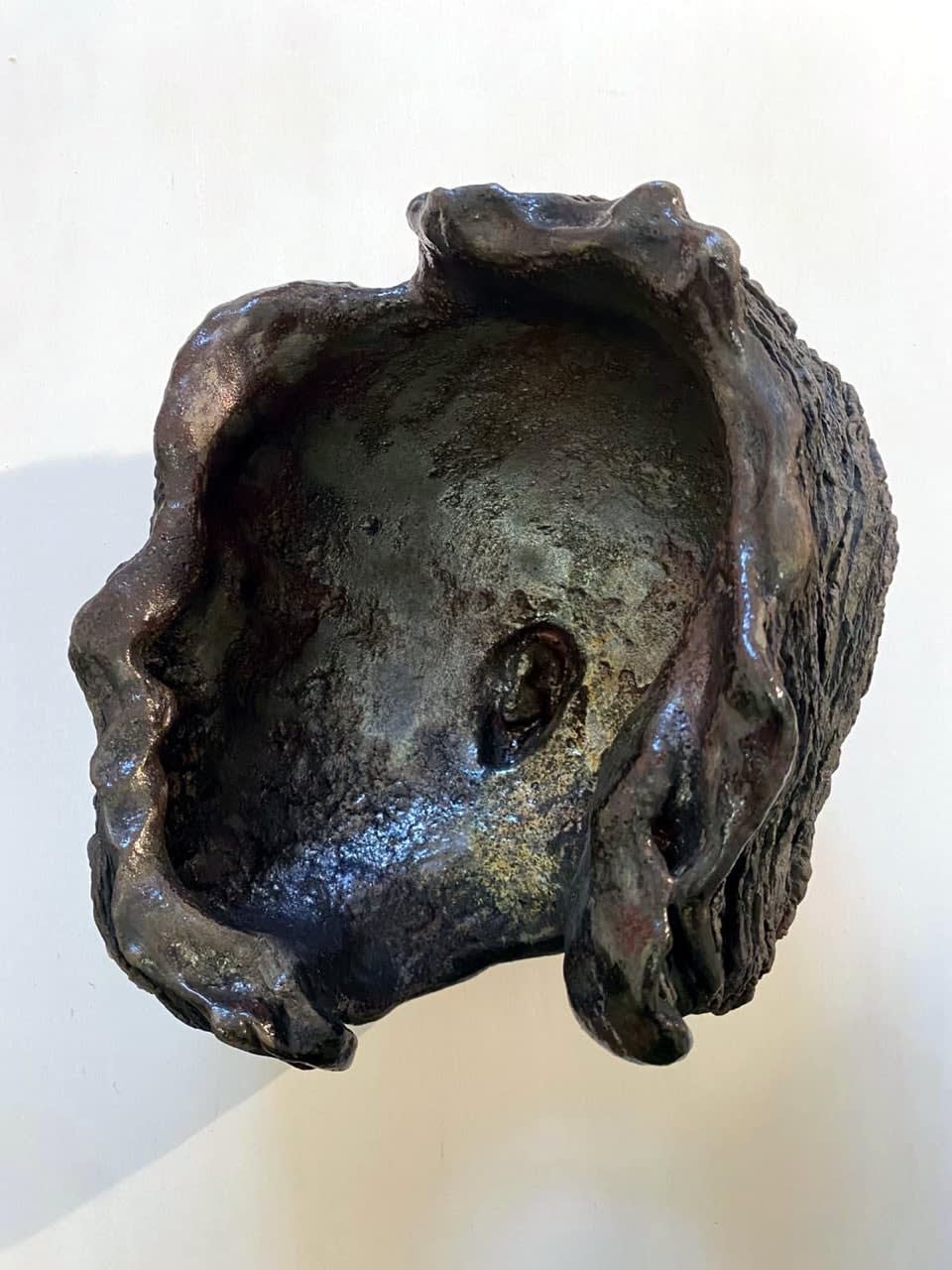 Cleo FARISELLI, Senza titolo (volto grotta) - Untitled (Grotto Face), 2024