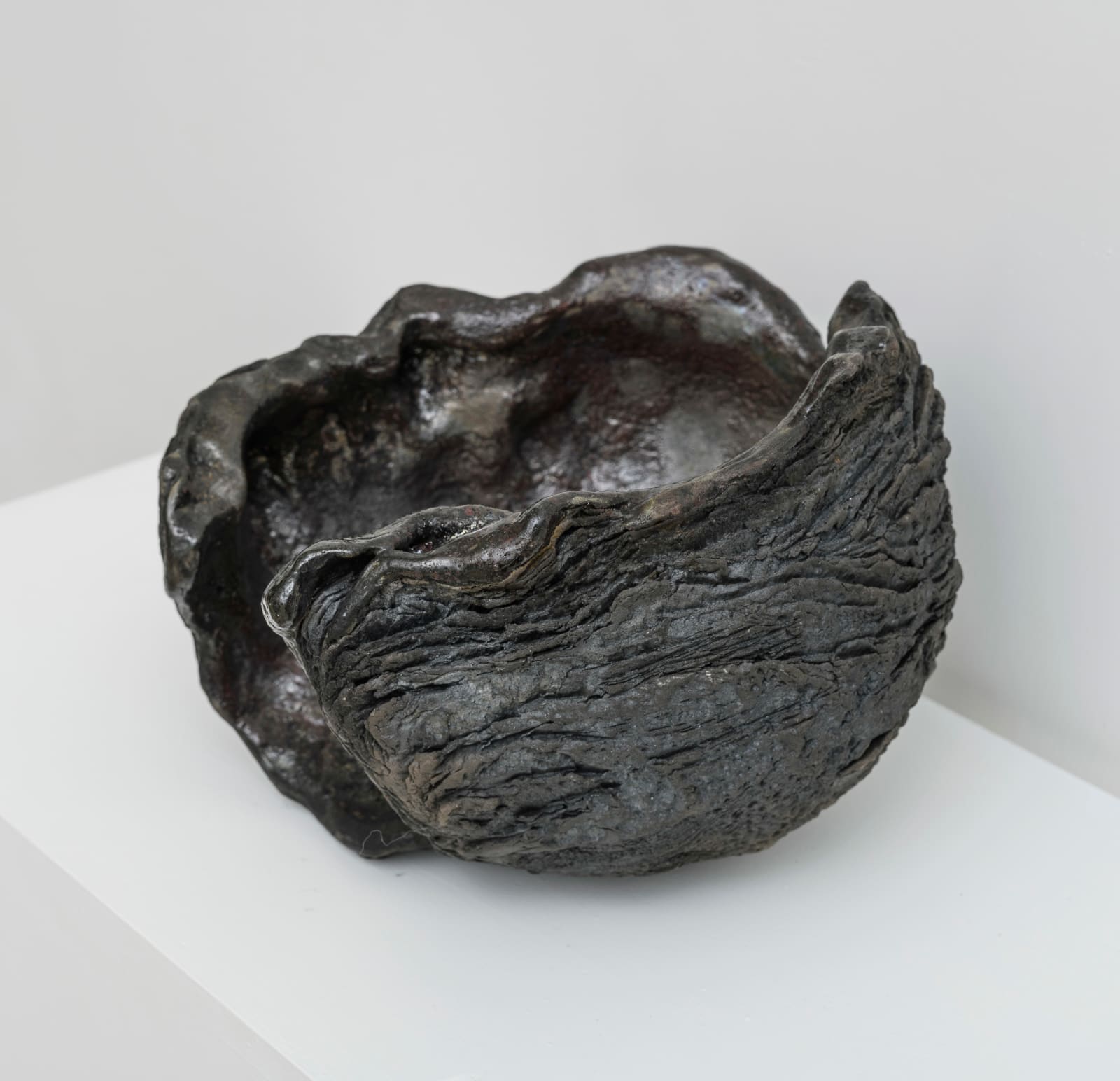 Cleo FARISELLI, Senza titolo (volto grotta) - Untitled (Grotto Face), 2024