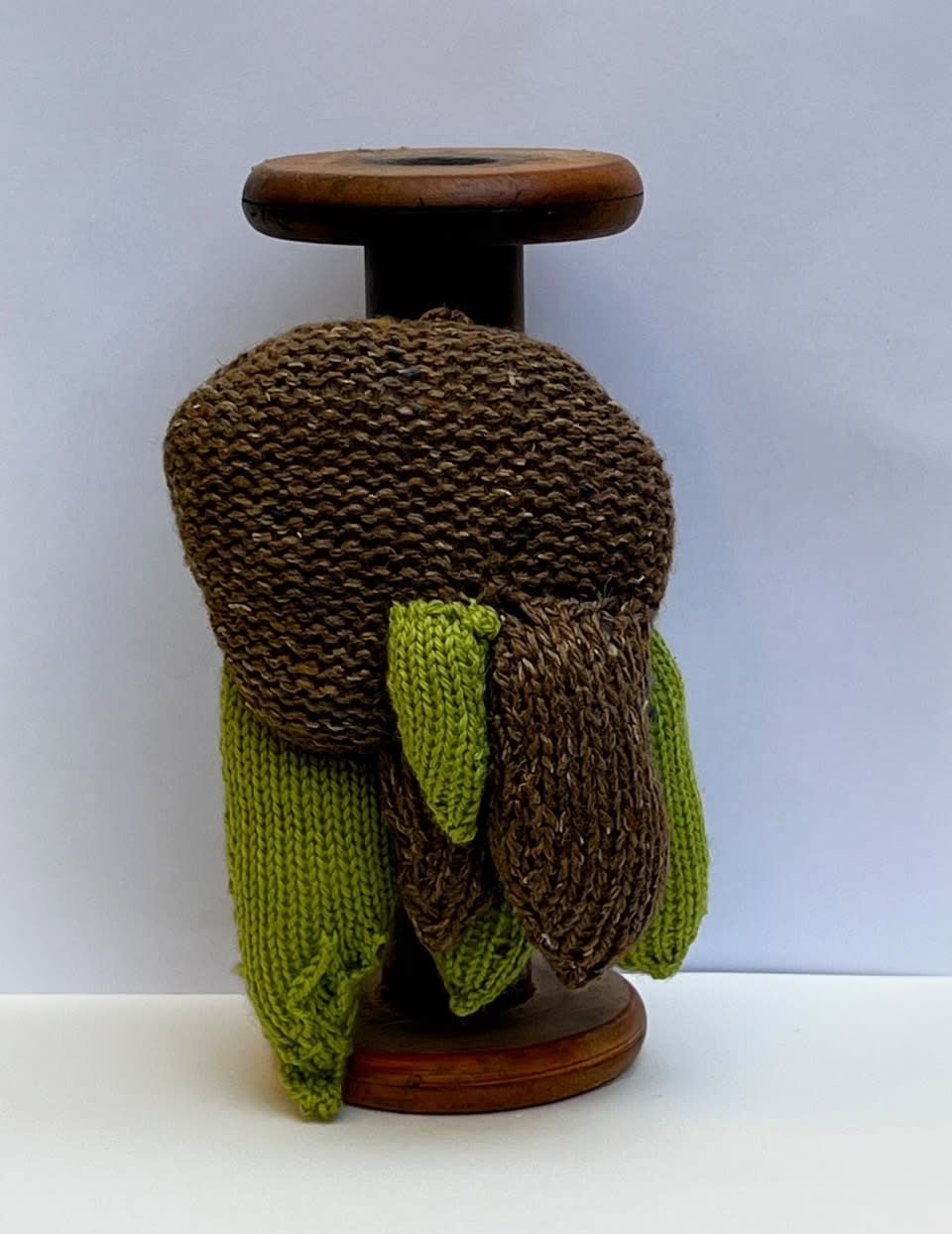 Koushna NAVABI, Untitled (Green and Olive), 1993, spool addition 2021