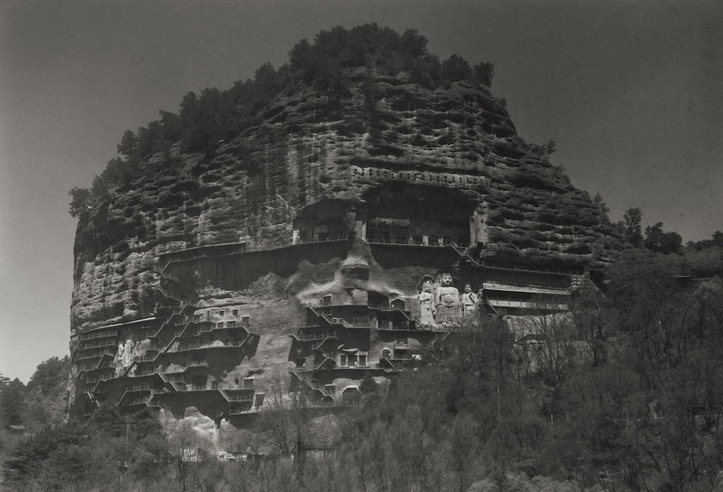 Kenro Izu, Majishan Cave #9, China, 2000