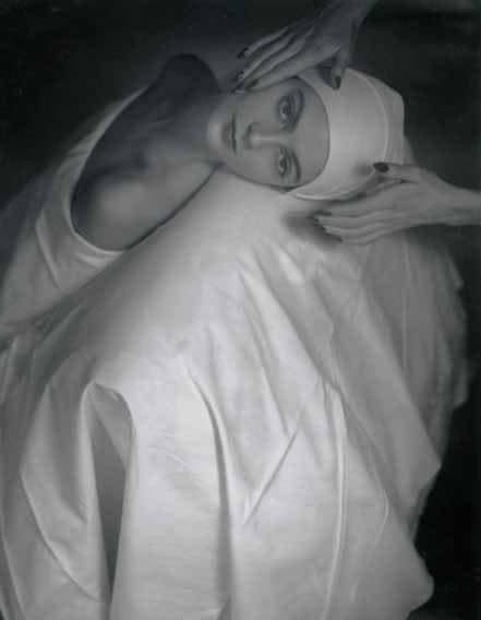 Horst P. Horst, Carmen Face Massage, 1946