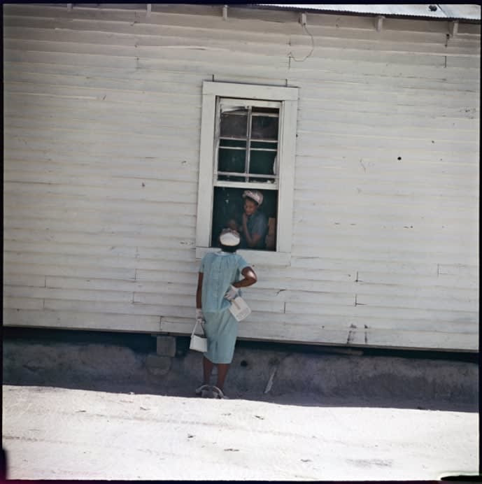 Gordon Parks, Untitled, Shady Grove, Alabama (37.005) (Chatting), 1956