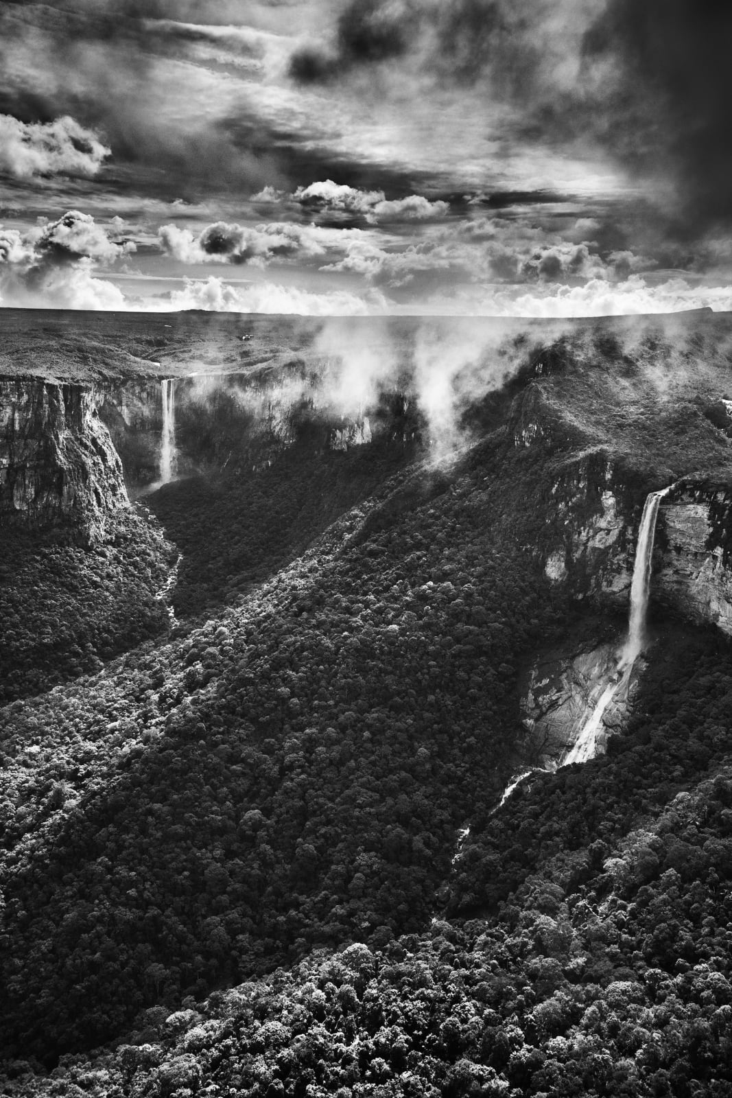 Sebastião Salgado, Aracá State Park. El Dorado Falls (background) and Desabamento Falls (foreground). State of Amazonas, Brazil, 2019