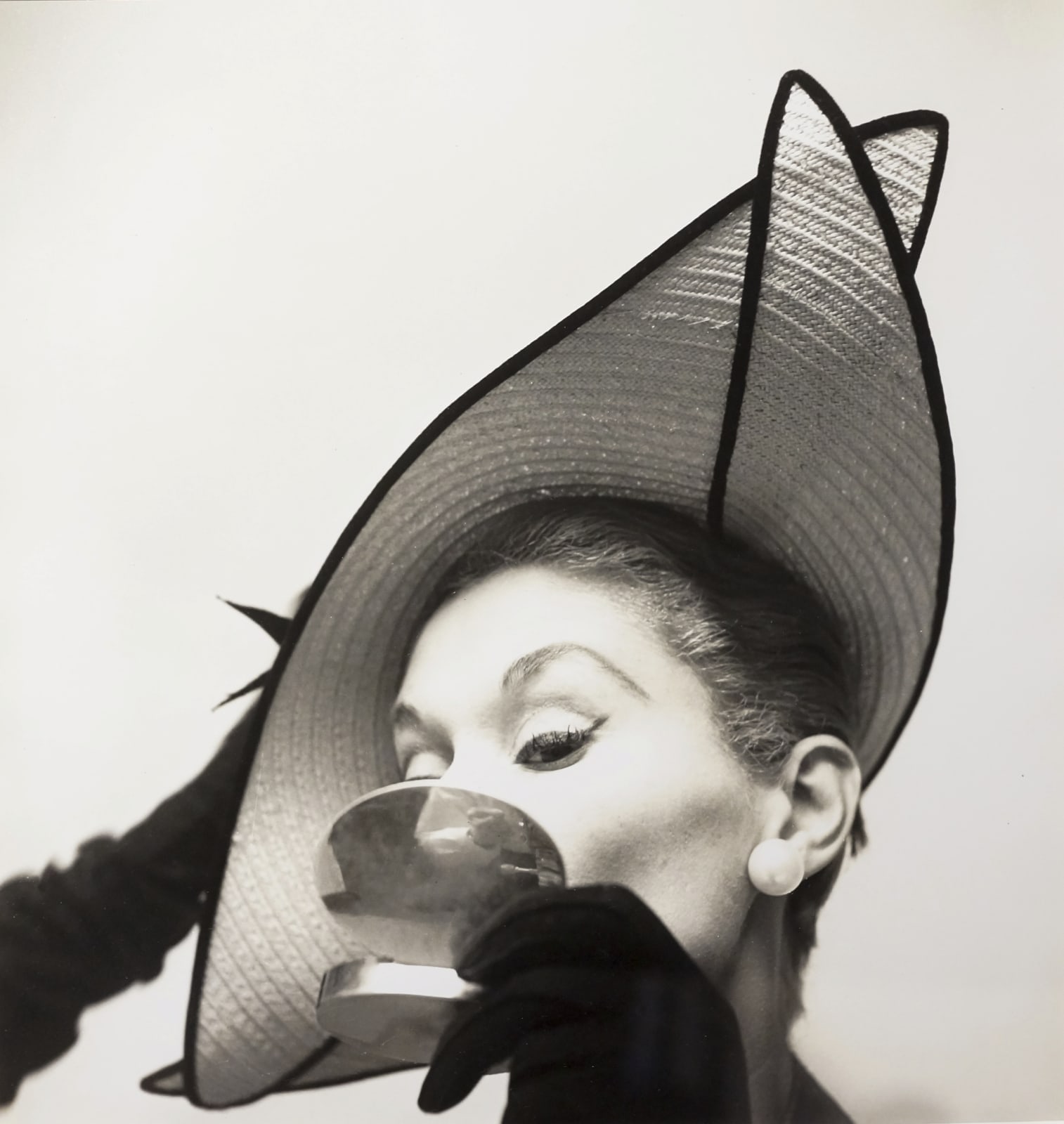 Irving Penn, Straw Hat (Lisa Fonssagrives-Penn), c. 1949