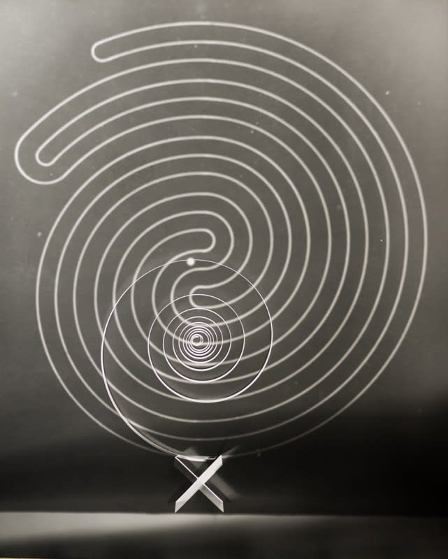 György Kepes, Spiral with X, 1979