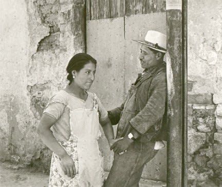 Helen Levitt, Untitled, Mexico (lovers), c. 1941