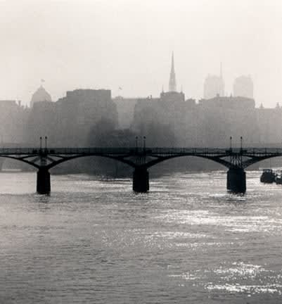 Michael Kenna, Pont des Arts, Study 2, Paris, France (KE-562.7), 1992