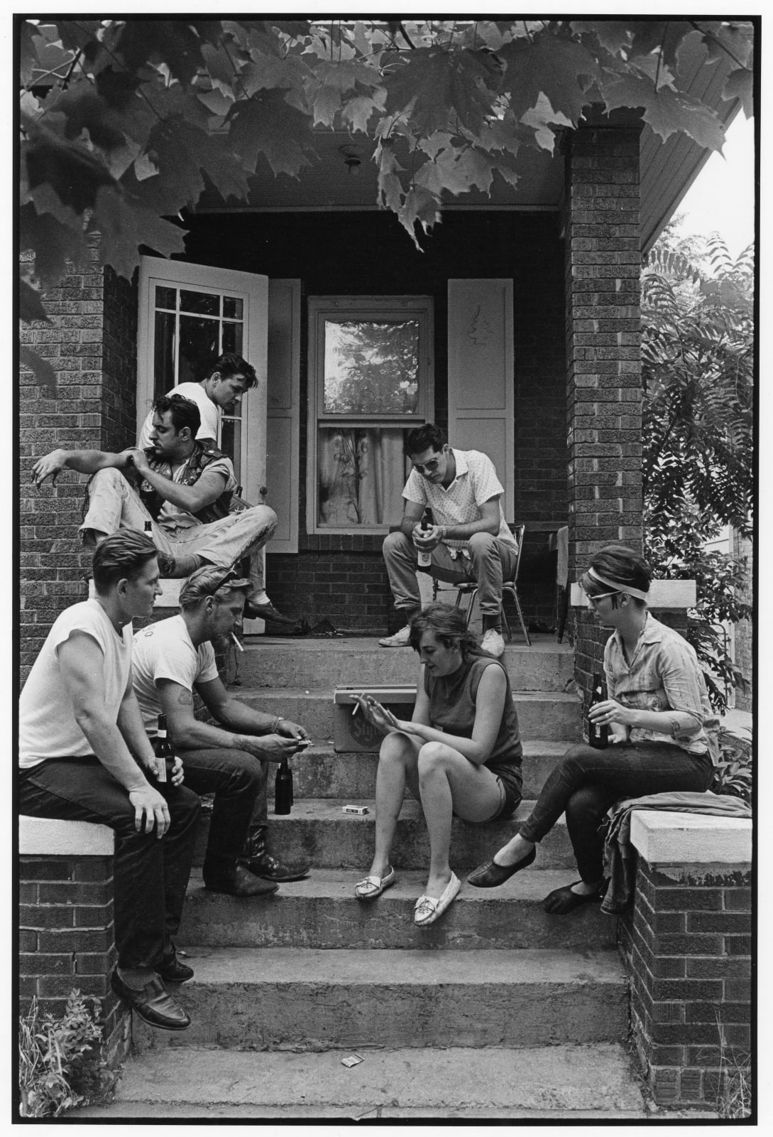 Danny Lyon, Kathy at home, Chicago, 1966