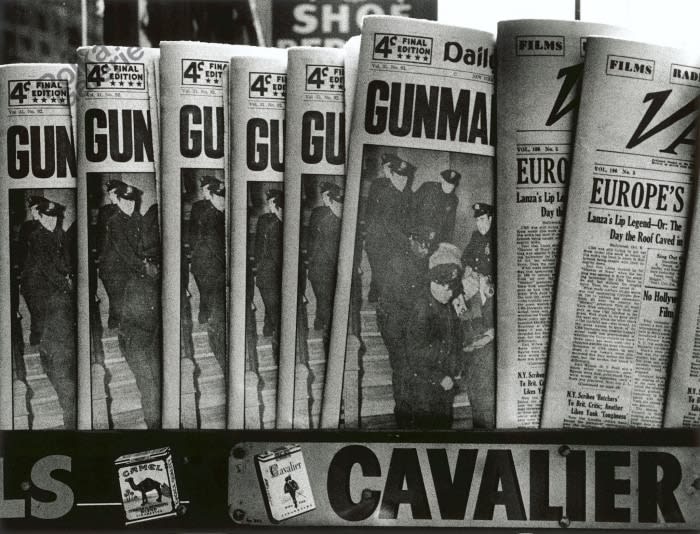 William Klein, Gun, Gun, Gun, New York, 1955