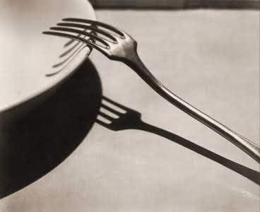 Andre Kertesz, La Forchette (The Fork), 1928