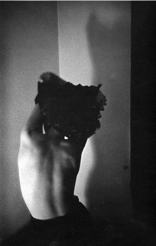 Tomio Seike, TSZ 180-10 Untitled - Zoe Undressing, 1984