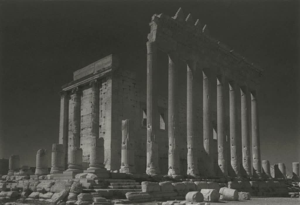 Kenro Izu, Palmyra #43, Syria, 1995