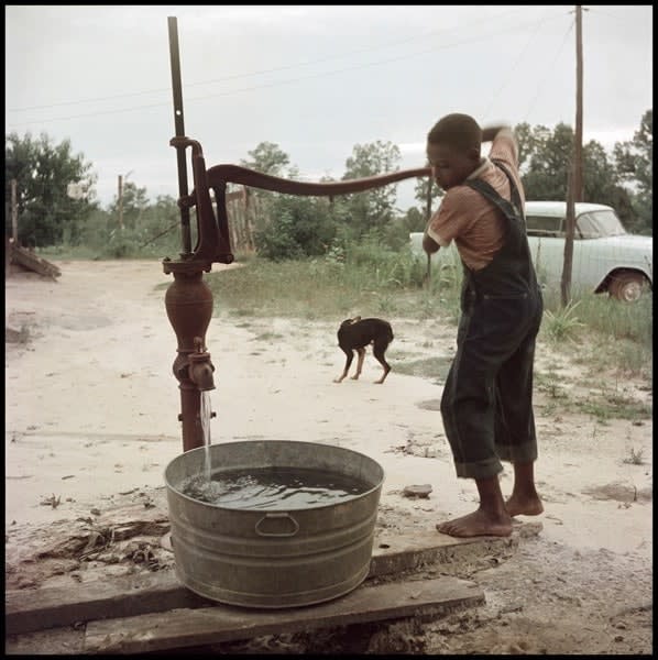 Gordon Parks, Untitled, Shady Grove, Alabama (37.043) (Pumping Water), 1956
