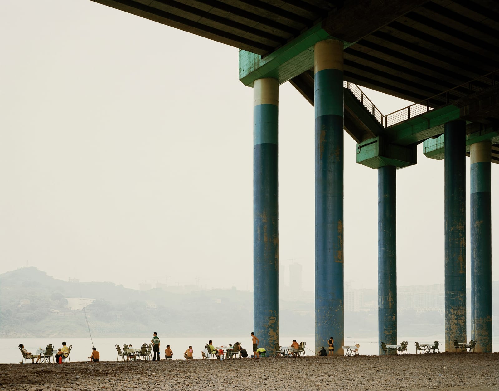 Nadav Kander, Chongqing VI (Sunday Afternoon), 2006