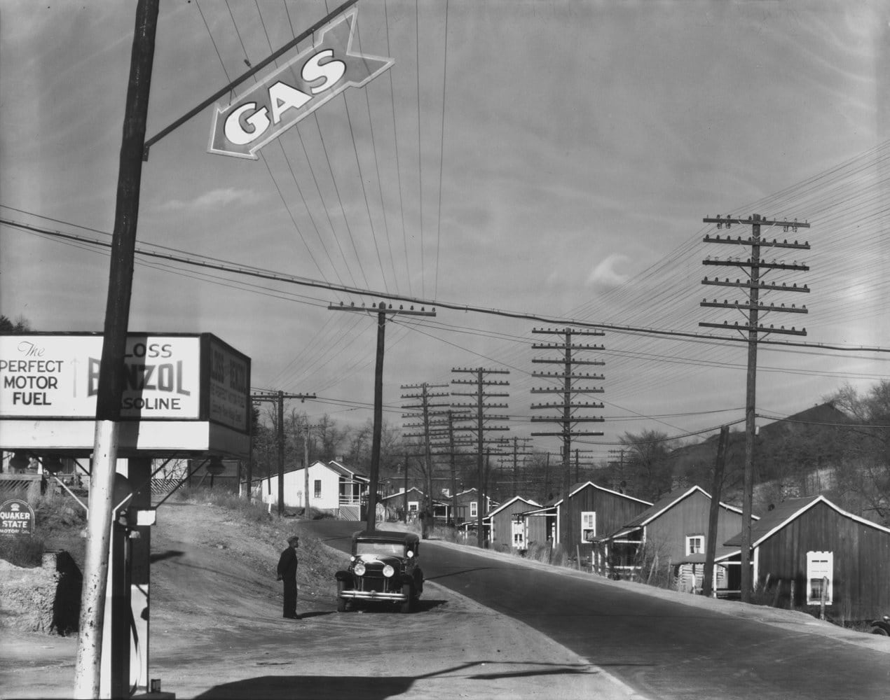 Walker Evans, Roadside, Lewisburg, Alabama, 1936