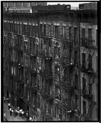 Bruce Davidson, Facade of Buildings on East 100th Street, 1966-68