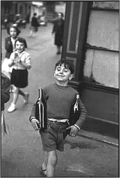 Henri Cartier-Bresson, Paris, Shopping on a Sunday morning, rue Mouffetard, 1954
