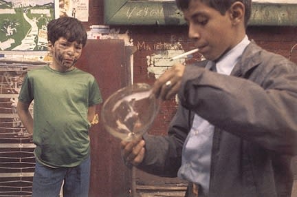 Helen Levitt, Boy with Bubble (dye), 1972